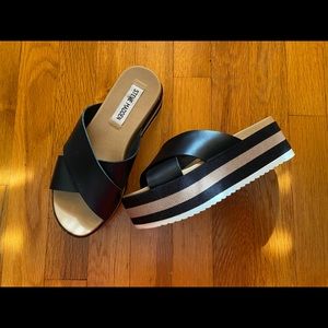 Steve Madden Asher sandals